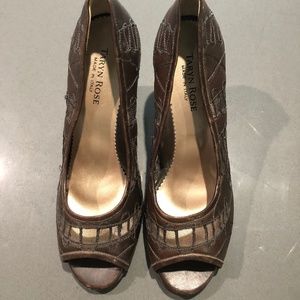 Taryn Rose peep toe pumps